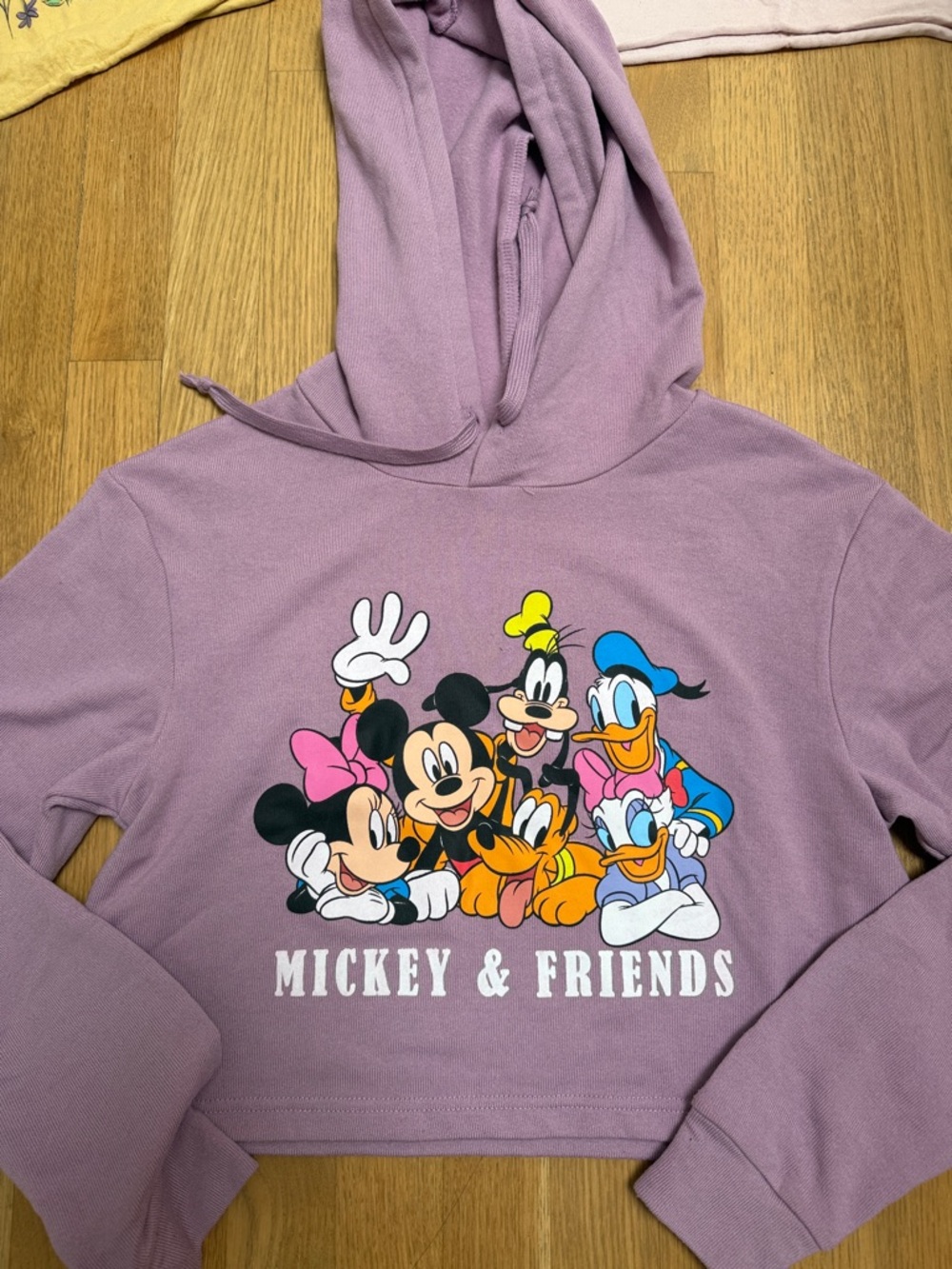 5 piece Disney shirt collection - Picture 2 of 13